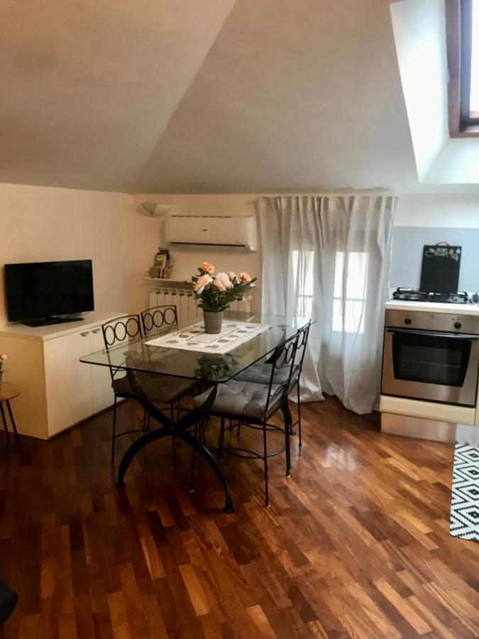 Antico Borgo Apartment Desenzano del Garda Exterior photo